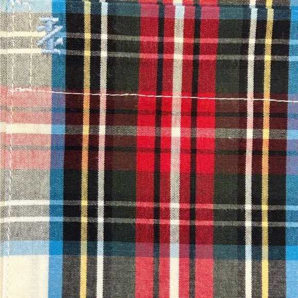 Men’s IZOD long sleeve button shirt vanilla ice pattern red white plaid NWT L - Picture 7 of 8